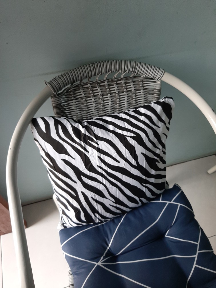 Agassi - Sarung Bantal Sofa Kursi Motif Sb 124