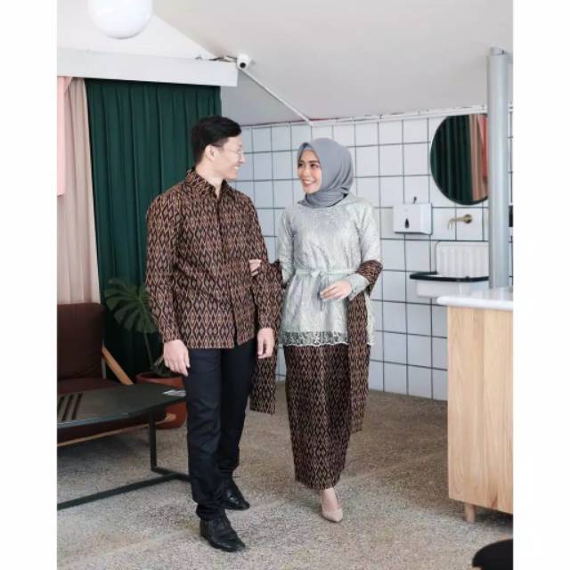 SOLO BATIK Kebaya Couple Akita Payet Free Selendang SOLO Batik Kebaya Couple Denira Payet ceruty