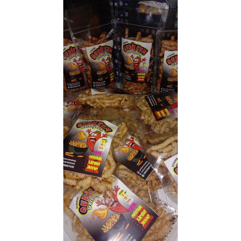 

Kerupuk Girilem pedas