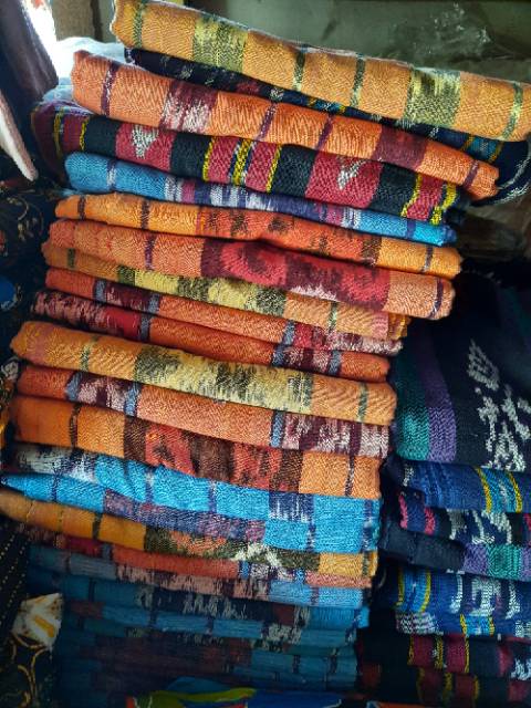 Blanket Tenun Khas Bali