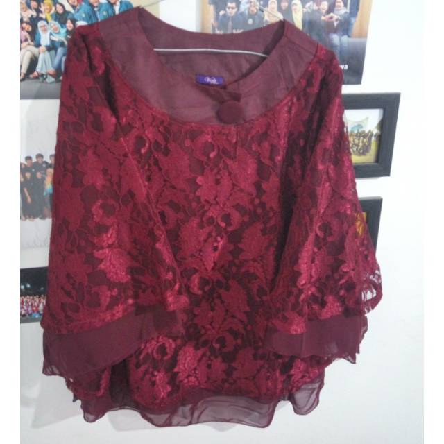 Maroon Brocade Lace Blouse / Preloved kebaya Rayapari Abinaya Heylocal Javina Blackred Akita Kienka 