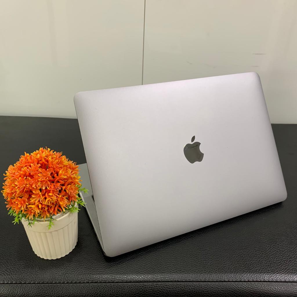 PROMO MacBook Pro Touchbar 13 inch 2016 Core i5 2.9GHz Ram 8 GB Ssd 512 GB SECOND