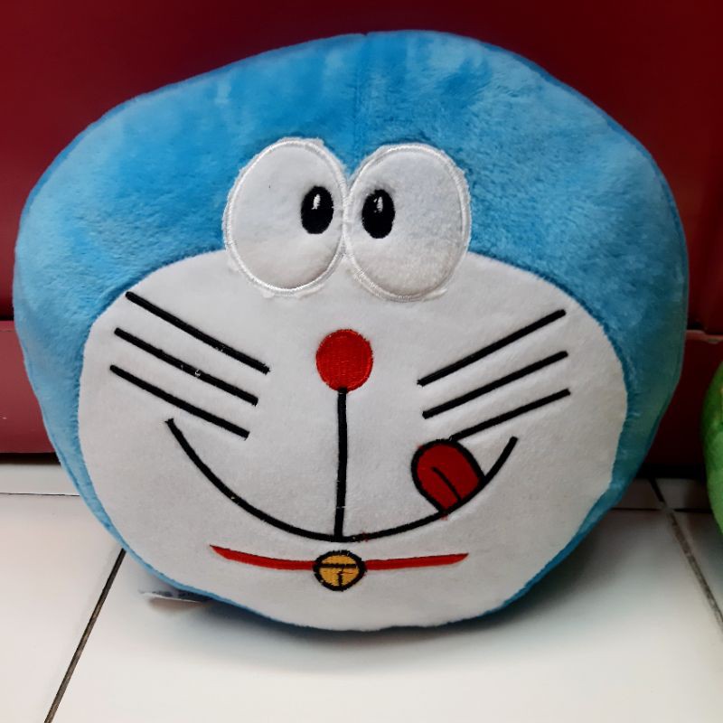 Boneka Doraemon kepala murah