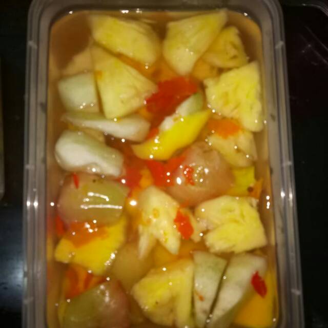 

Asinan buah jeruk nipis