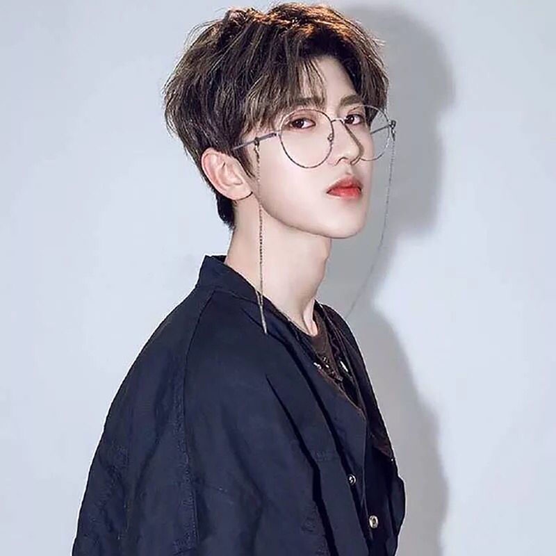 Kacamata Baca Warna Emas