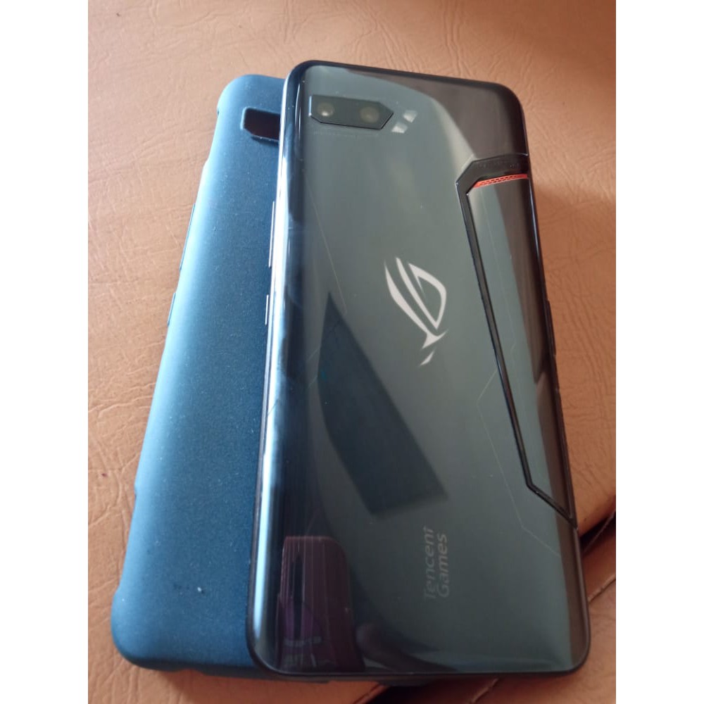 Asus Rog Phone 2 Ram 12Gb Internal 512Gb Lengkap