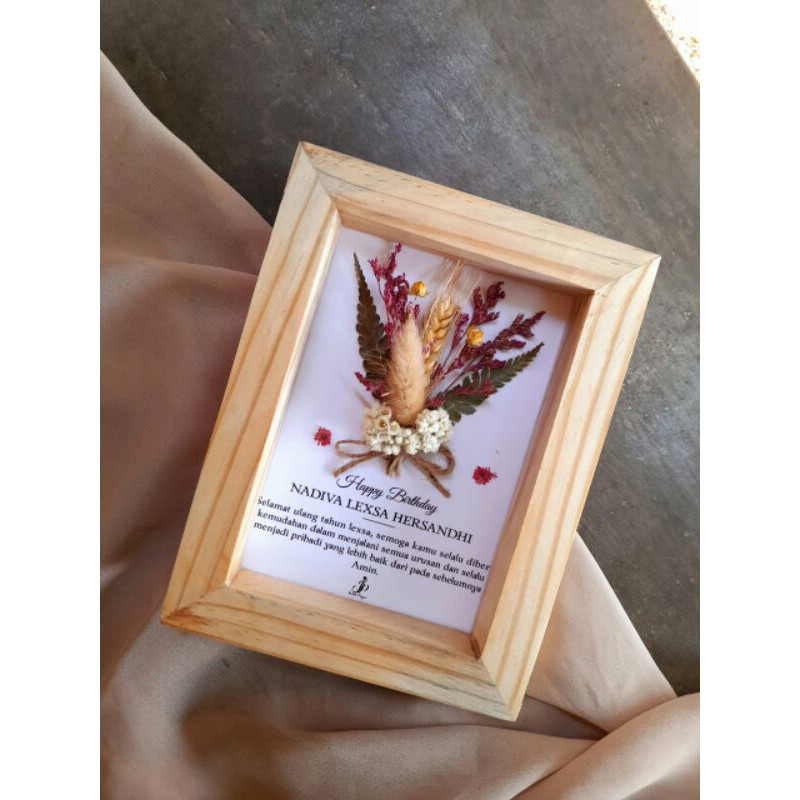 

Kado frame bunga-kado ulang tahun-wedding-wisuda