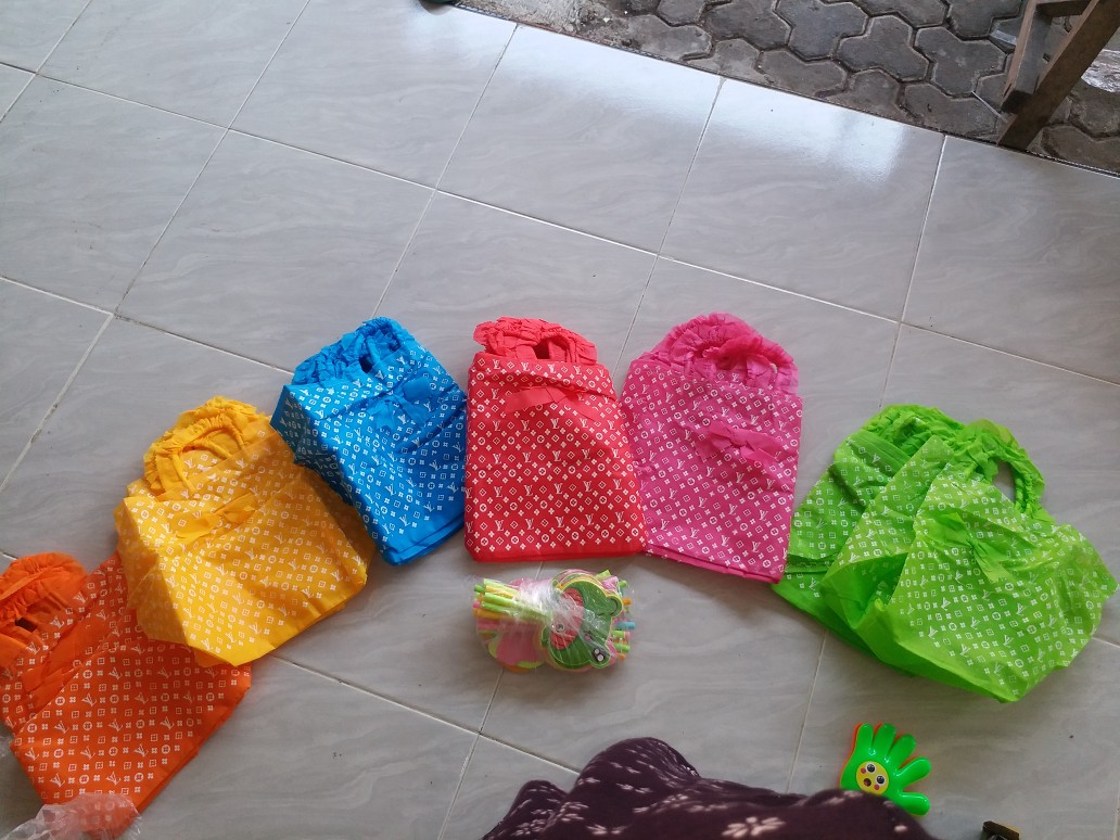 Tas Hajatan 22 Nasi Kotak Motif Pita