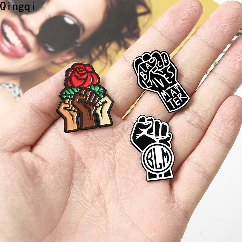 Blm Bros Pin Enamel Desain Kepalan Tangan Black Lives Matter Pasang Kerah Kemejatas