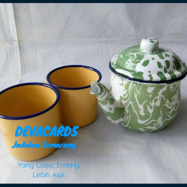 Teko set blirik kecil jadul dengan 2 gelas enamel polos kuning termurah
