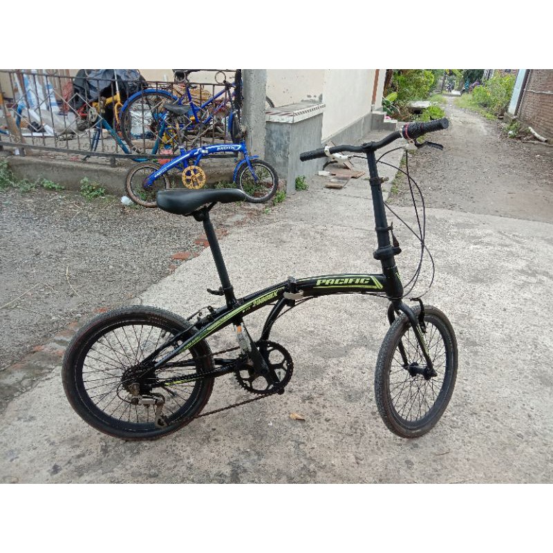 sepeda lipat pacific 20" bekas