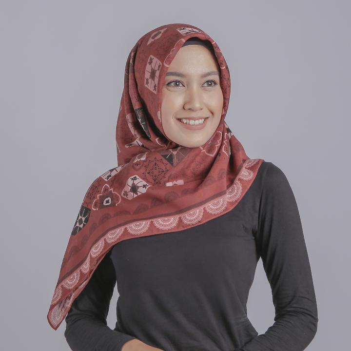 ZOYA SEGI EMPAT MOTIF ZOFIA SCARF