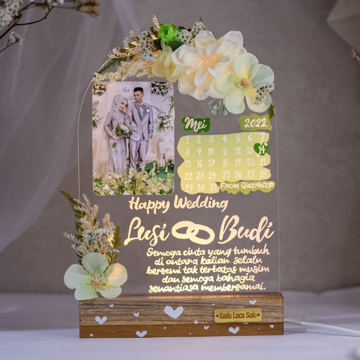 

AKRILIK LETTERING LED GIFT BOX, KADO ULANG TAHUN, KADO WISUDA, KADO WEDDING, KADO ENGAGEMENT, KADO BAYI, KADO ANNIV 20X15CM