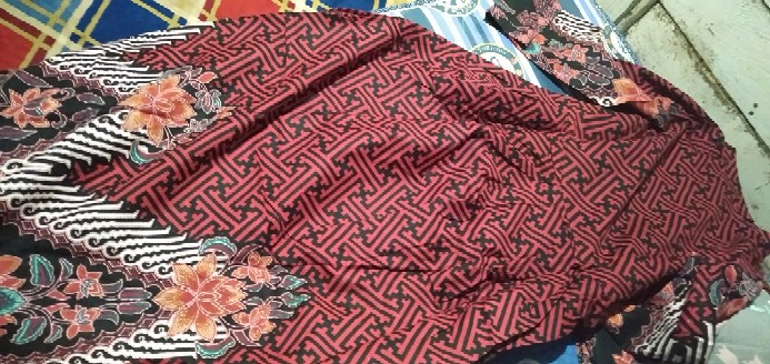 Batik Couple Keluarga Sania Ruffle Ori Ndoro Jowi Dnt Motif Pagar Bunga Merah