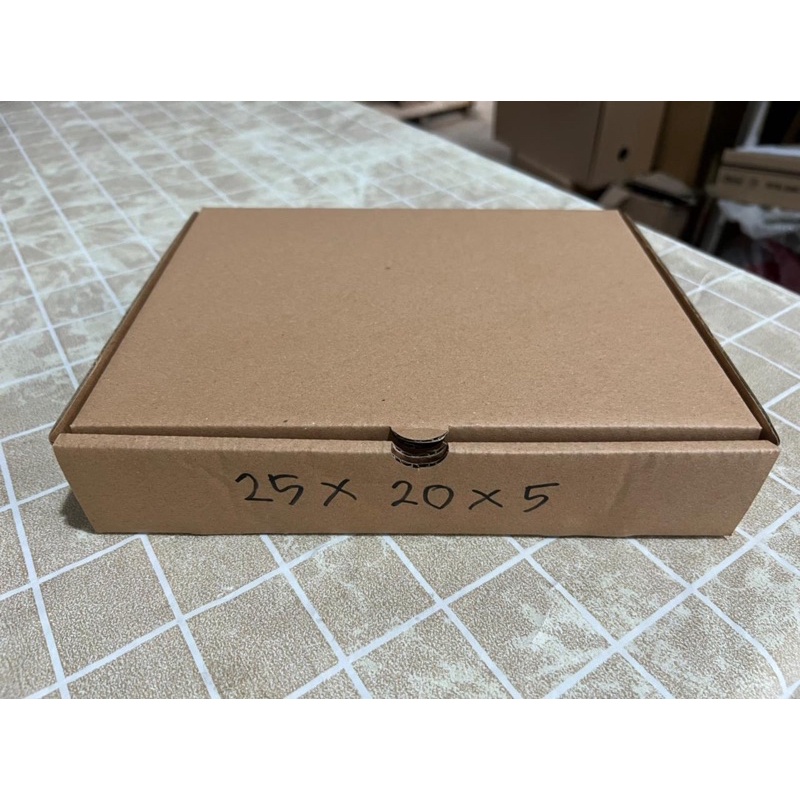 

25x20x5 Cm box pizza diecut karton kardus dus packaging bflute kmk 125 corrugated kraft