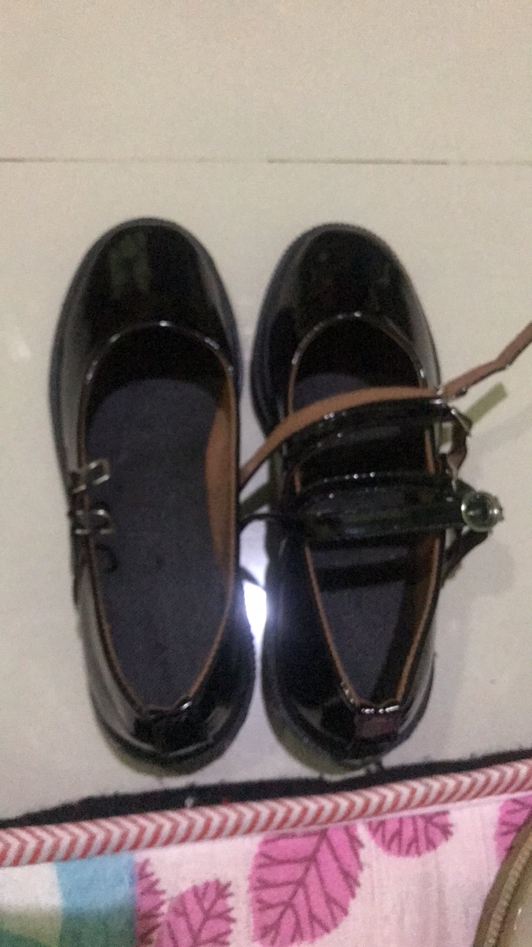 Sepatu Oxford Wanita Tali / Docmart Cream Dk04