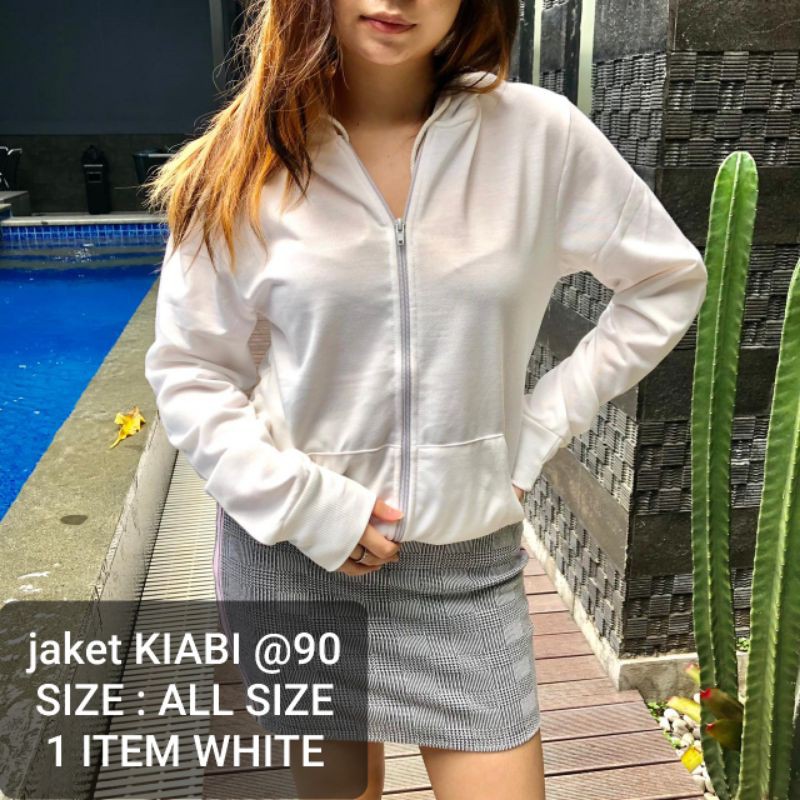 JAKET KIABI