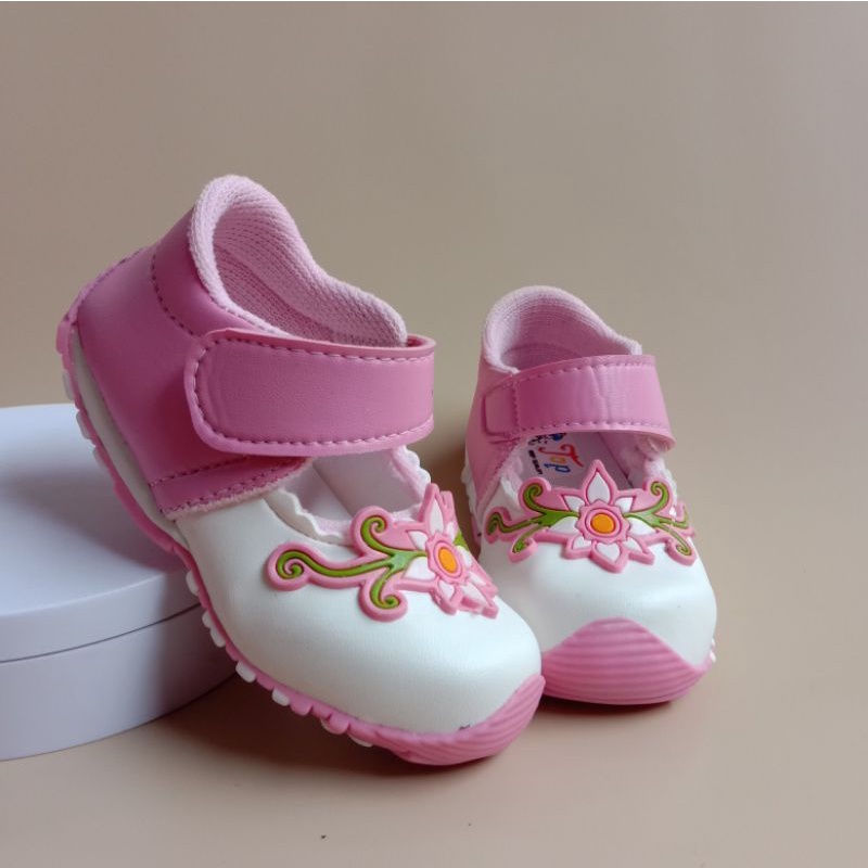 sepatu anak bayi bunyi perempuan usia 1-3 tahun/sepatu balita murah /sepatu anak casual -bg ros