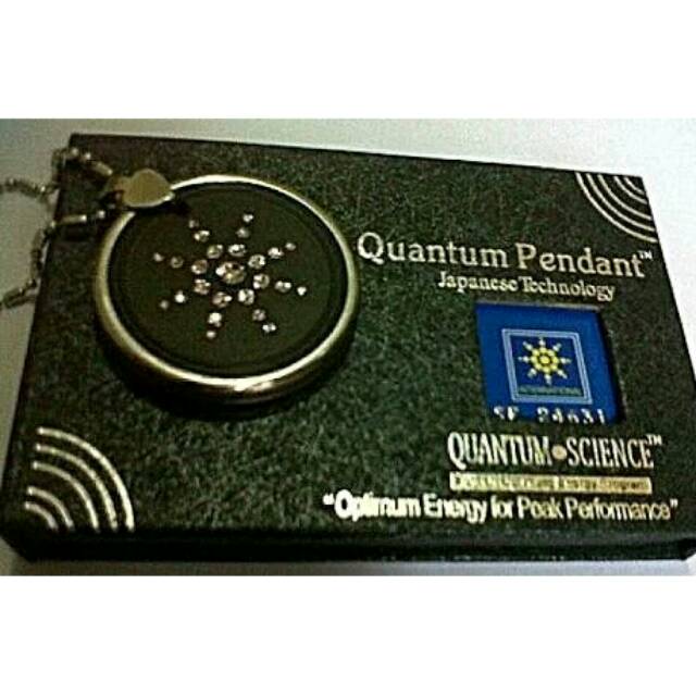 Kalung quantum pendant