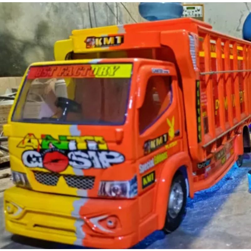 miniatur truk oleng anti gosip kabin jungkit