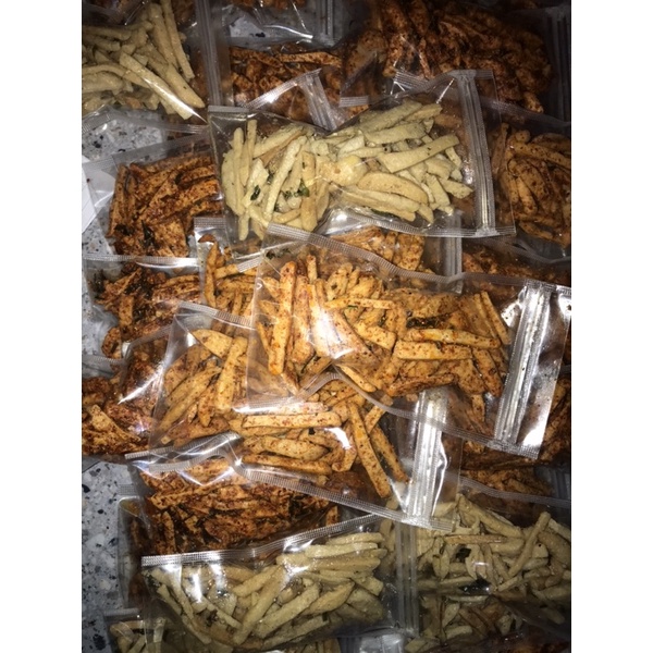 

basreng(baso goreng) ukuran 100gram/500gram