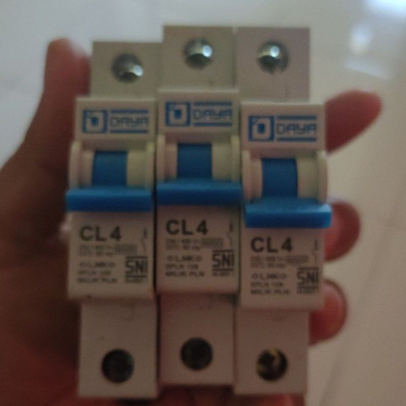 MCB pln 4a daya