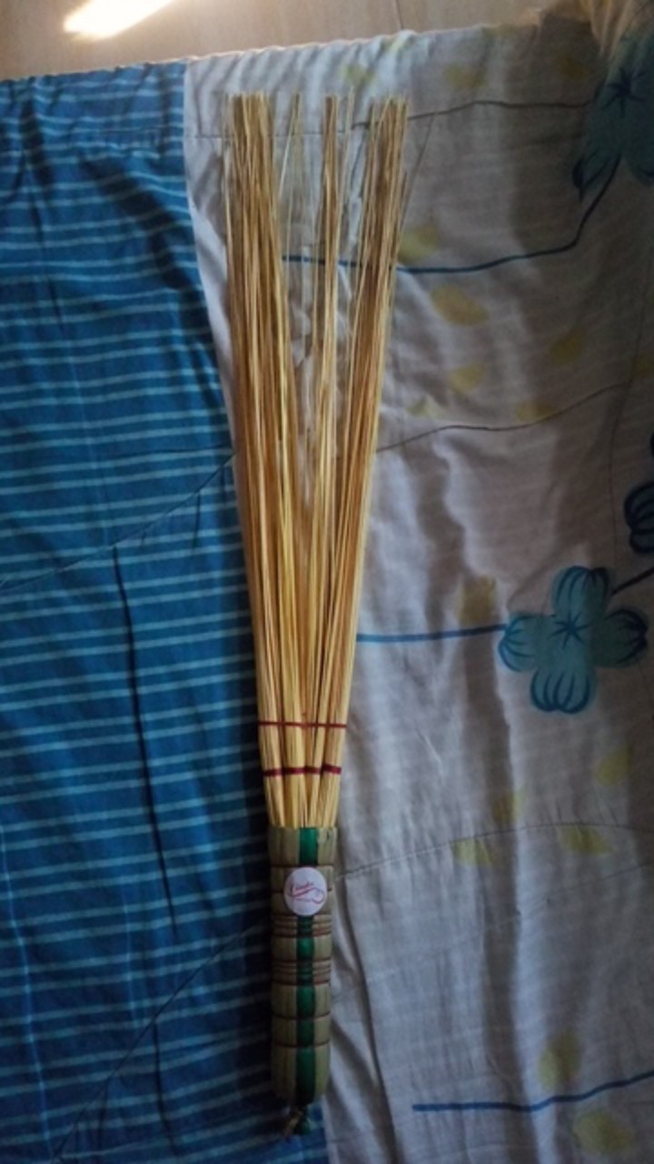 Beli 1 Gratis 1 Sapu Lidi Penebah Semi Premium Bergaransi