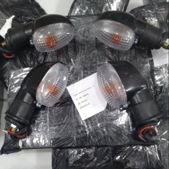 lampu sen motor universal semua motor (harga dua pasang 4 biji depan belakang kiri kanan)lampu sein