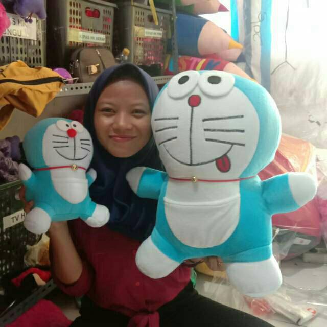 Sepasang boneka doraemon polos XL&amp;M