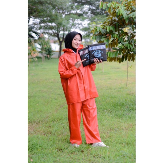 RAINCOAT, JAS HUJAN jas hujan dewasa jas hujan wanita dan pria stelan ALVINO bahan anti tembus air