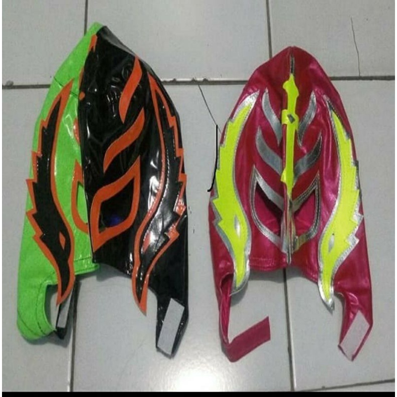Topeng WWE Superstar Rey Mysterio Import