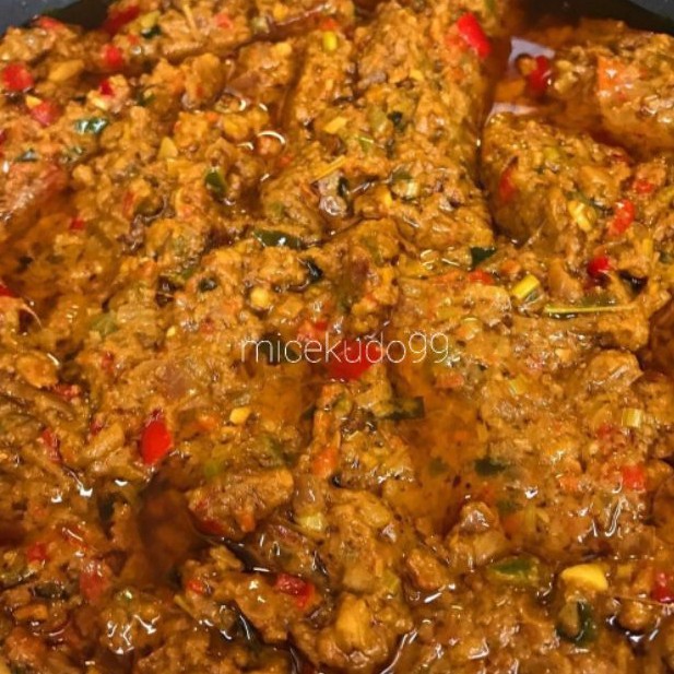 

BUMBU GENEP BASE GENEP 1 KG KHAS BALI / BALINESE SPICE BLEND