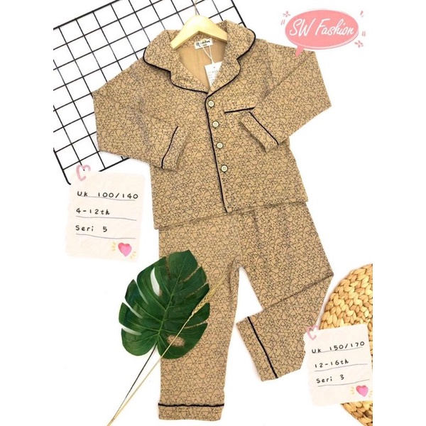 Piyama Anak PP Kancing/ Baju Tidur Anak Import Super Premium BLTG / motif gunung coklat unisex (limi