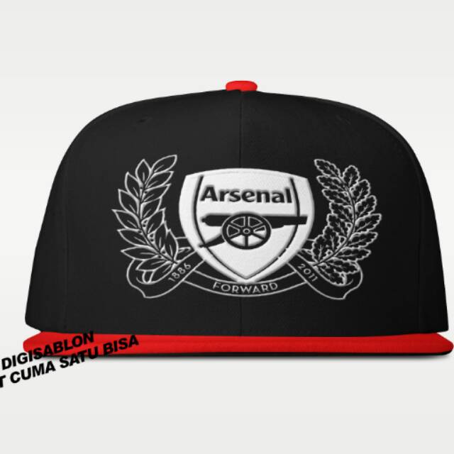 Topi bola arsenal