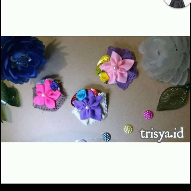 

Sovenir bross homemade