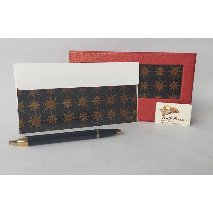 

2LUSIN PERBOX AMPLOP ENVELOPE PREMIUM BERKELAS BATIK KARYA TANGAN SERBAGUNA MOTIF TRUNTUM HITAM