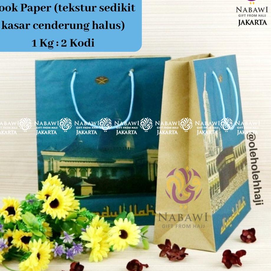 

Terbaru - Paper Bag Haji Besar Tanggung Kecil Tanggung Tebal / Tas Kertas / Tas Souvenir Haji / Oleh Oleh Haji ~