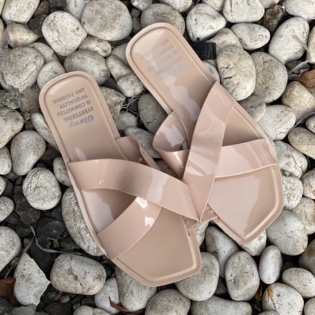 1.1 SALE Glowy Sandal Jelly Silang 1166 (SIZE KECIL)