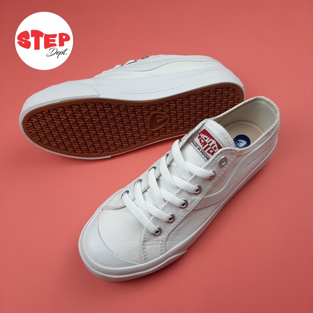 Sepatu Ventela Public Low White