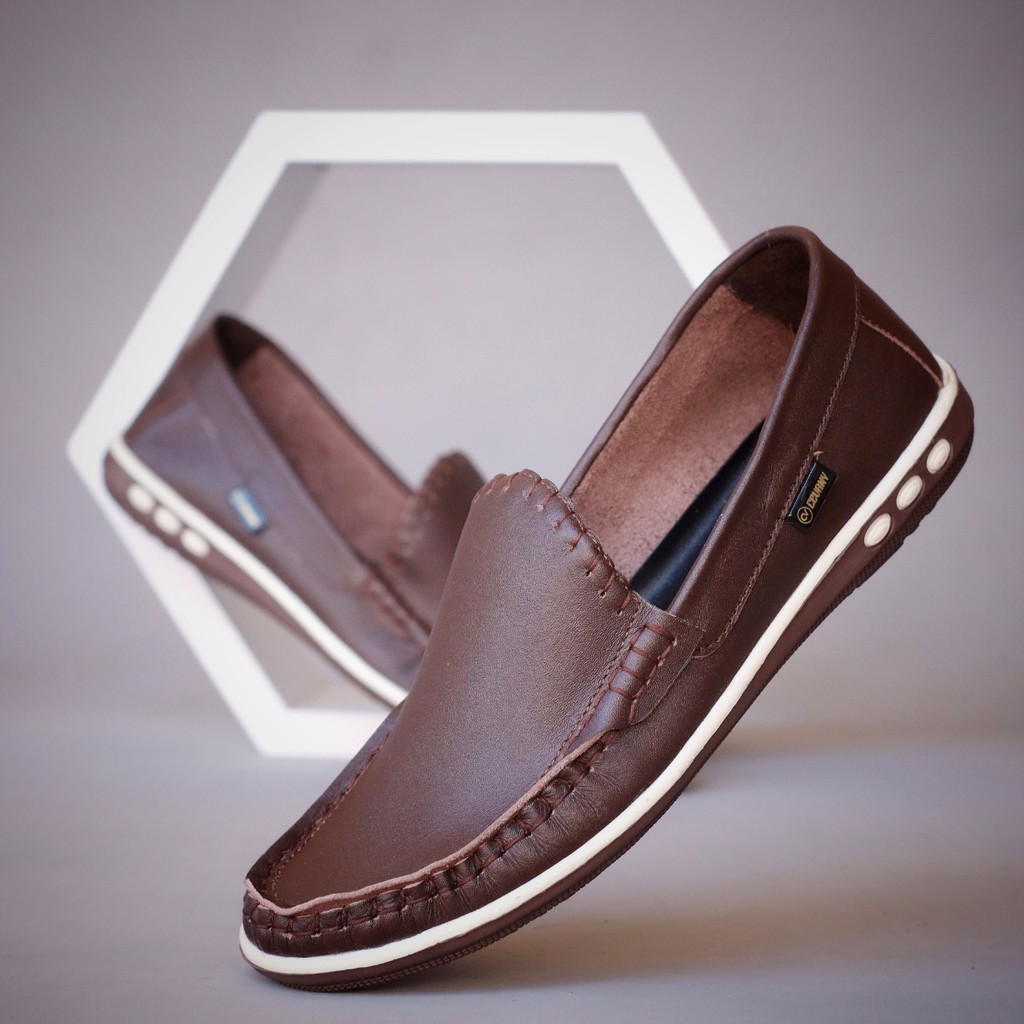 NEW ARRIVAL Sepatu Kasual Casual Slip On Pria Kulit Asli Original CVNY Santai Main Gaya Kondangan