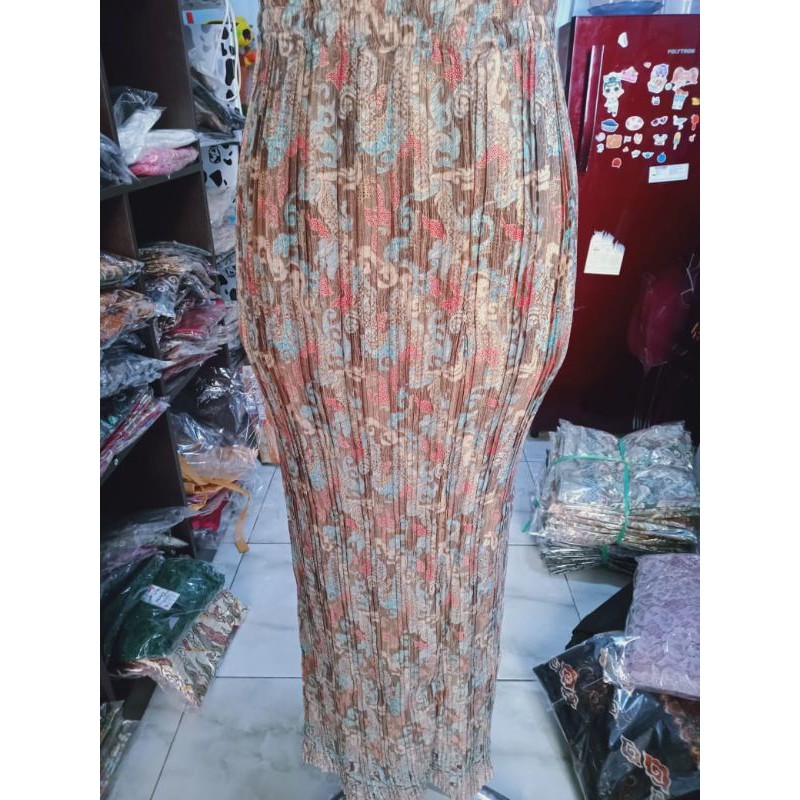 COD ROK PLISKET MUAT JUMBO BATIK BAWAHAN KEBAYA ROK BATIK JUMBO-PLISKET-KLASIK MOCA