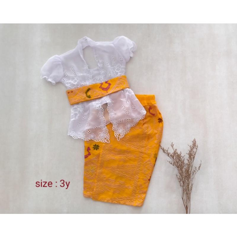 setelan kepura anak perempuan / kamen jadi anak perempuan / kebaya bordir anak/kamen bordir