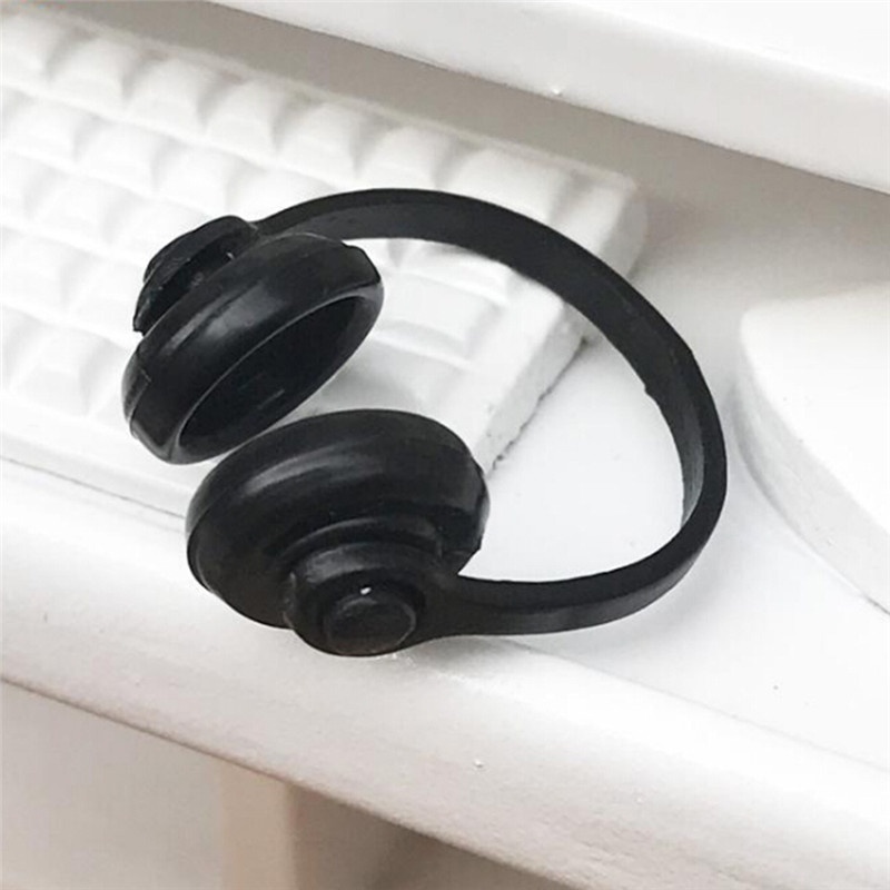 Miniatur Headphone Earphone Warna Hitam Untuk Rumah Boneka 1 / 12