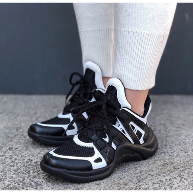 Sepatu Wanita - Louis Vuitton LV Archlight Black White Black - PRM