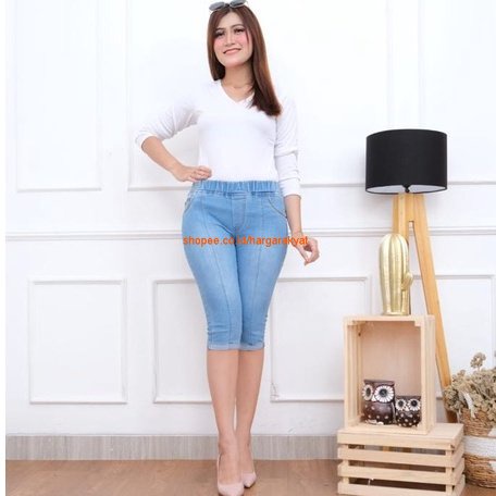 Voppy Celana Jegging Jeans Pendek Wanita (7/8) Tulang Lipat Bawah