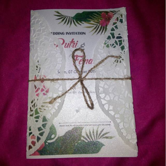 Undangan Pernikahan Murah Tali Rustic Kertas Gliter Mewah Kertas Doily Banyak Bonusnya