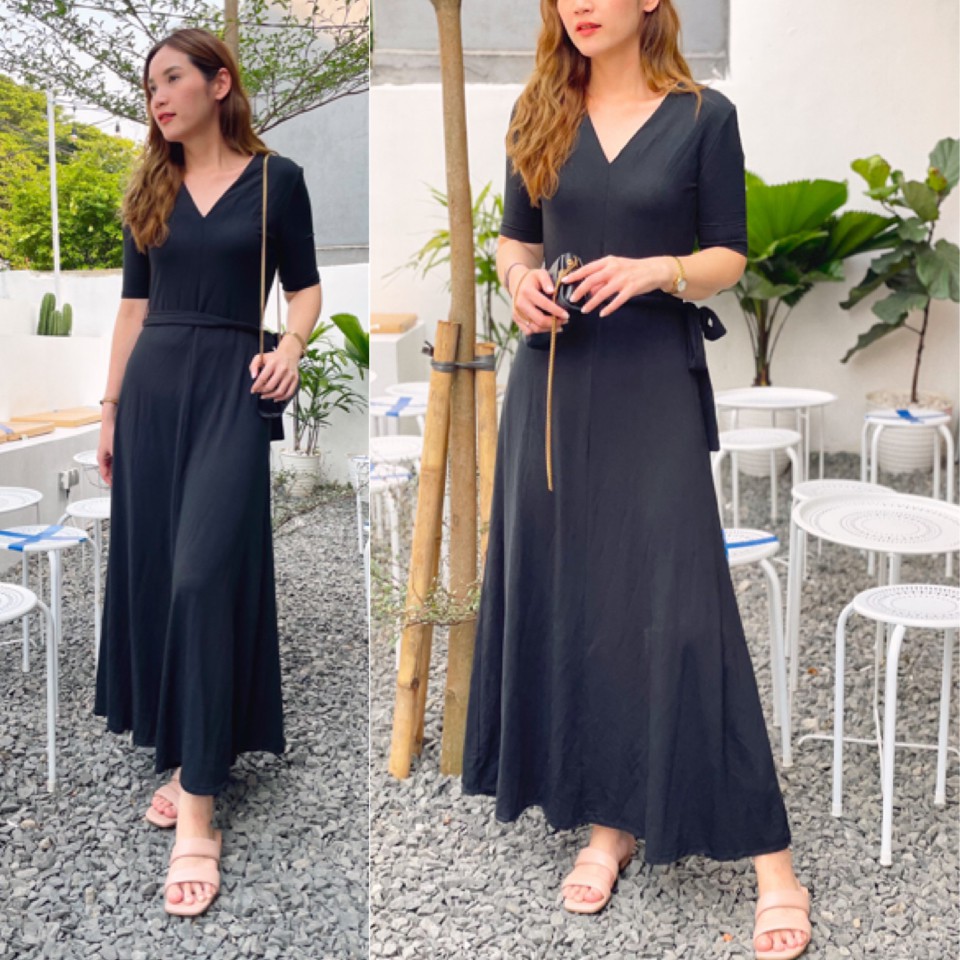 Banana Republic maxi v neck black