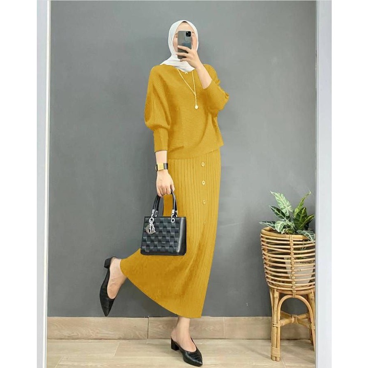 SET MINA ANYA KNIT / ATASAN DAN ROK FASHION WANITA TERLARIS TERBARU / PAKAIAN PESTA / KANTOR / KASUAL / SETELAN