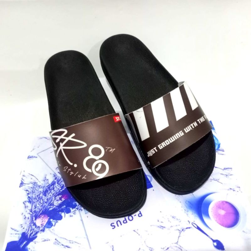 Sandal Pria kekinian / sandal pria kasual / sandal pria slop terbaru /sandal pria karet / sandal pri