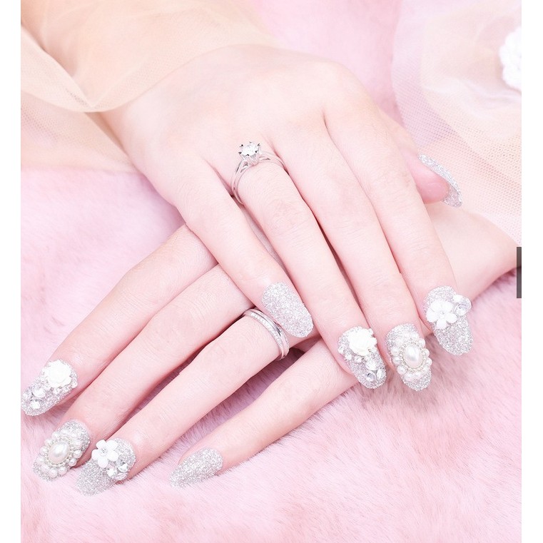 NAIL ART - 24 Pcs kuku warna silver bertabur hiasan cocok u/wedding